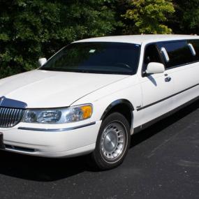 Lincoln Limo for your stag do in Stuttgart